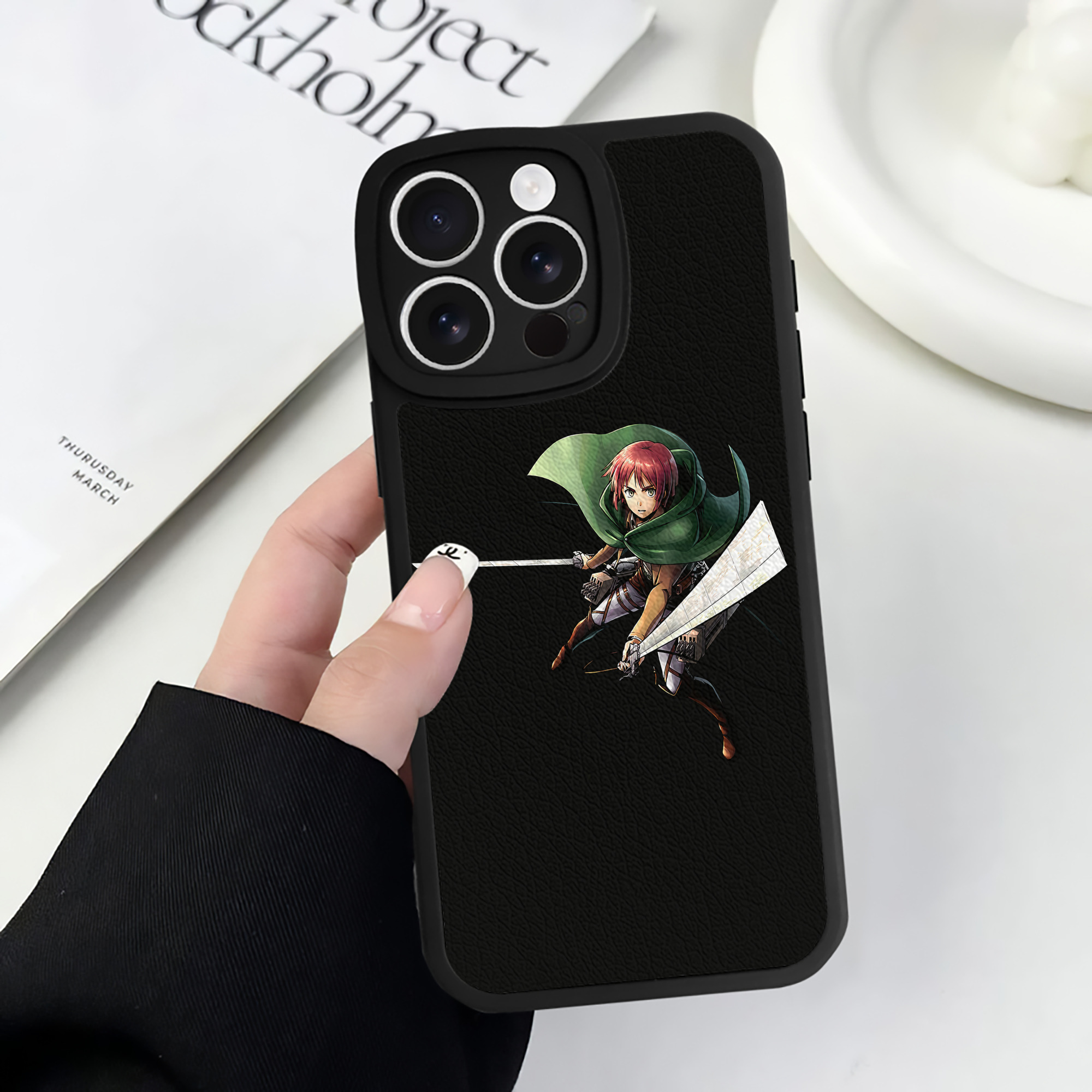 （画像用） 進撃の巨人 Attack on Titan 【iPhone 16シリーズ対応】シリコンスマホケース（レザー調） 材質：シリコン